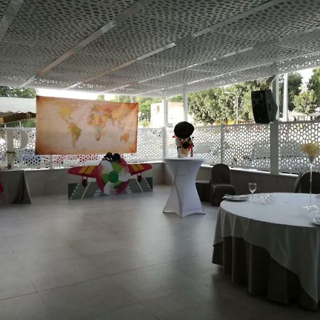 Hostal El Sevillano Рус Экстерьер фото