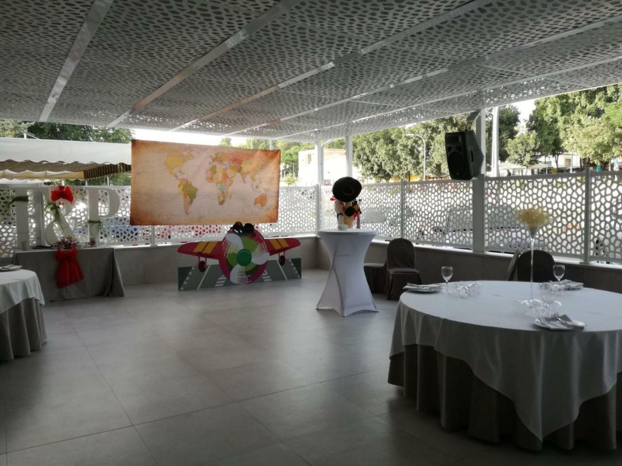 Hostal El Sevillano Рус Экстерьер фото